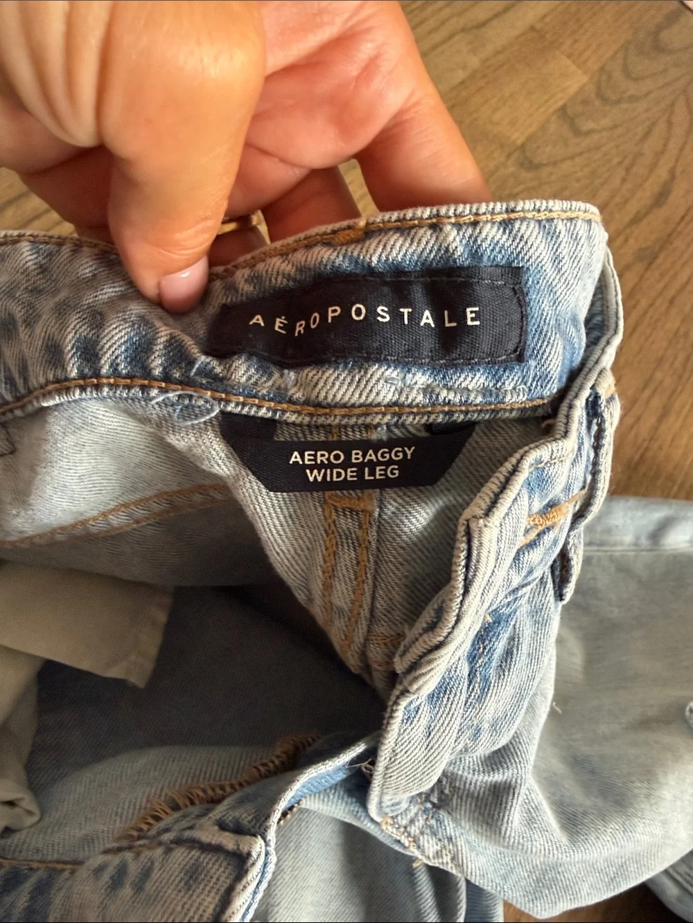 Aeropostale light wash